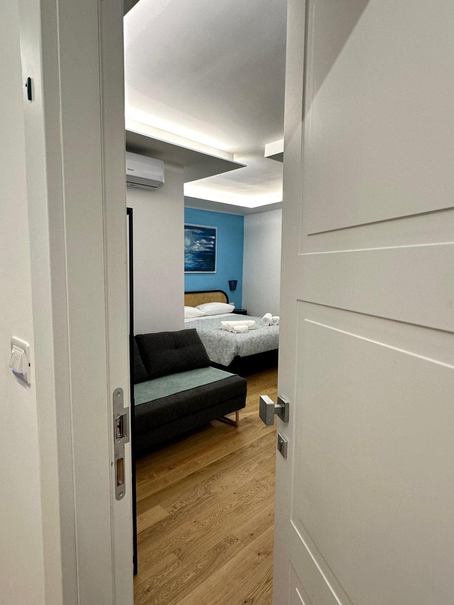 Santa Maria Maggiore Suite Napoli Esterno foto